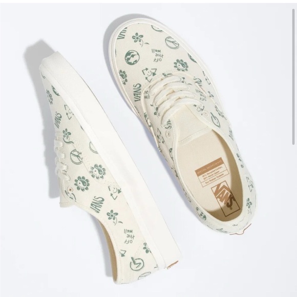 New Vans Authentic Eco Theory In Our Hands
Lace Up NWB Walking Comfortable - Picture 3 of 7